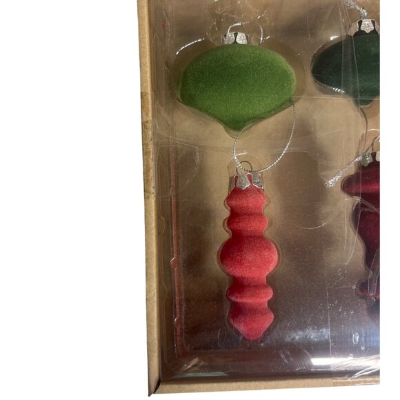 St. Nicholas Square Velvet Christmas Ornaments Set Of 6 New - Picture 3 of 5